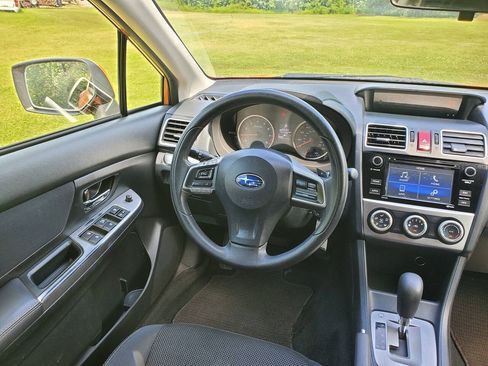 Used 2015 Subaru Crosstrek 2.0i Premium AWD/4WD image 12