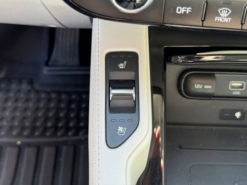 Certified 2022 Kia Telluride EX w/ EX Premium Package image 22