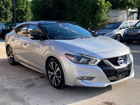 Used 2017 Nissan Maxima Platinum FWD image 4