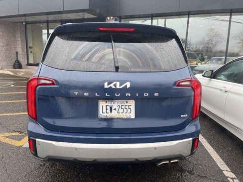 Used 2024 Kia Telluride S w/ S Sunroof Package AWD/4WD image 3