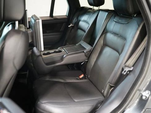 Used 2018 Land Rover Range Rover Supercharged AWD/4WD image 34