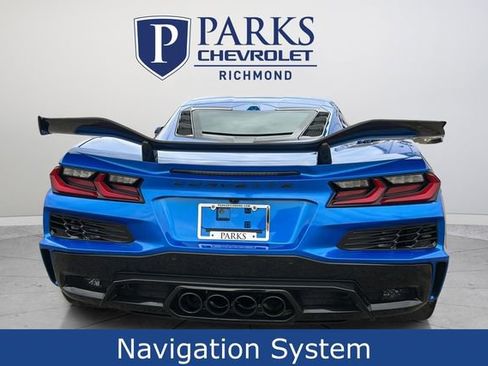 Used 2024 Chevrolet Corvette Z06 w/ Z07 Performance Package RWD image 7