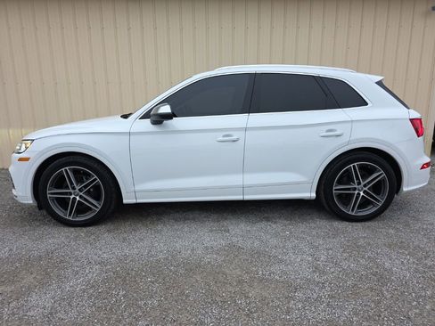 Used 2018 Audi SQ5 Premium Plus w/ Navigation Package AWD/4WD image 12