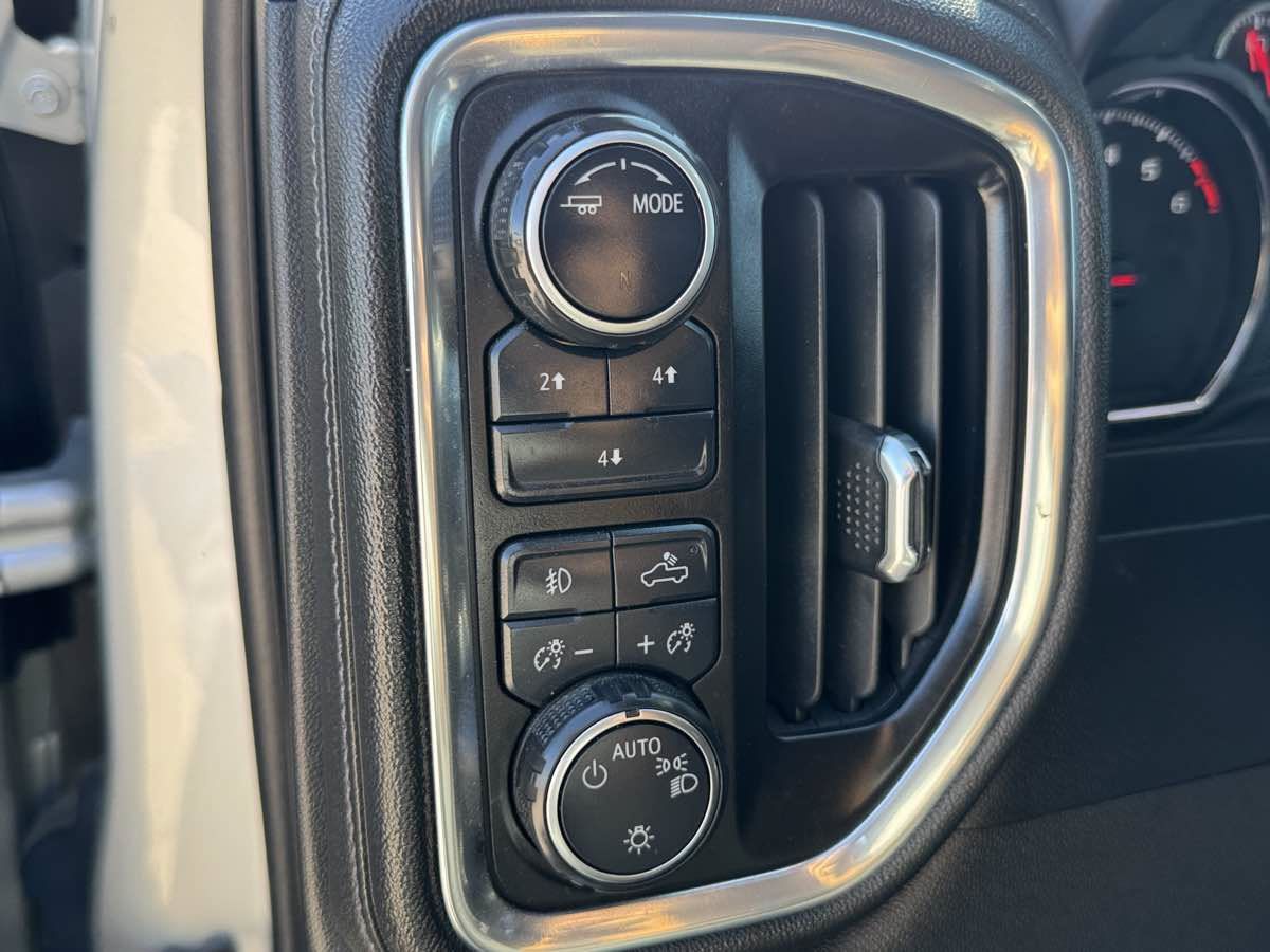 Used 2023 Chevrolet Silverado 2500 LT w/ Convenience Package AWD/4WD image 24