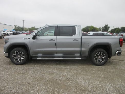 New 2026 GMC Sierra 1500 SLT w/ SLT Premium Package image 9