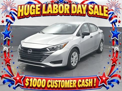 Used 2025 Nissan Versa S w/ Trunk Package FWD image 1
