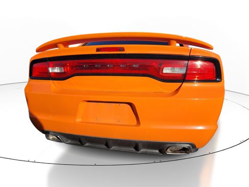 Used 2014 Dodge Charger R/T w/ Blacktop Package RWD image 5