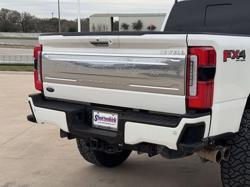 Used 2024 Ford F250 Platinum AWD/4WD image 6