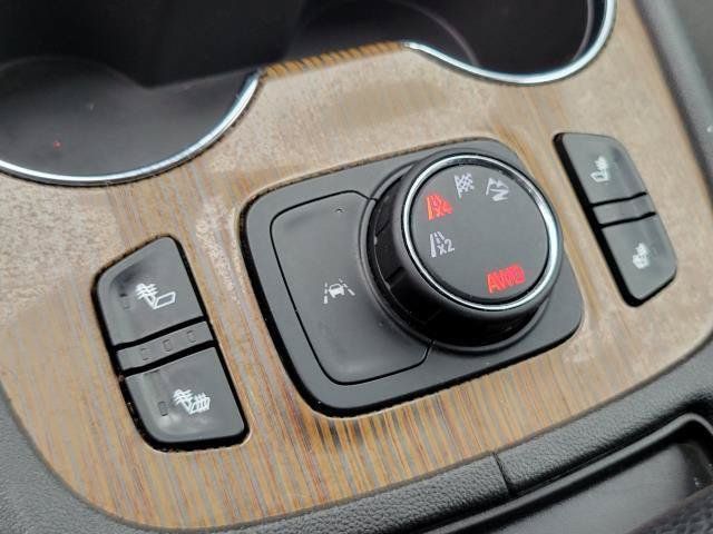 Used 2021 GMC Acadia SLE w/ Driver Convenience Package AWD/4WD image 22