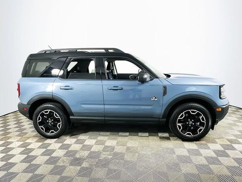 Used 2025 Ford Bronco Sport Outer Banks w/ Outer Banks Tech Package+ AWD/4WD image 2