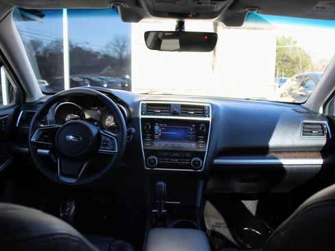 Used 2018 Subaru Outback 2.5i Limited image 33