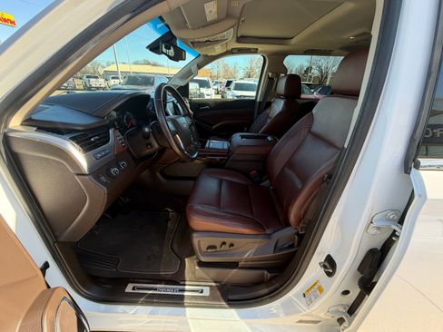 Used 2020 Chevrolet Suburban Premier image 7
