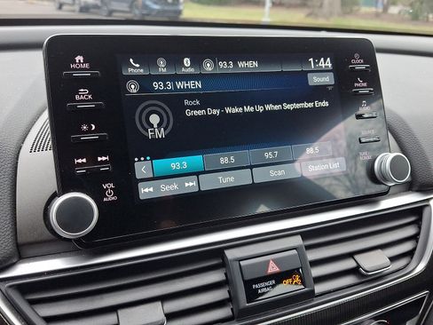 Used 2022 Honda Accord Sport image 16