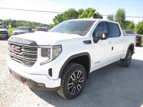 New 2026 GMC Sierra 1500 AT4 w/ AT4 Premium Package AWD/4WD image 12