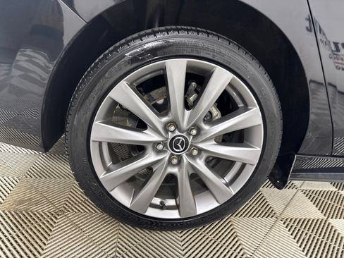 Used 2019 MAZDA MAZDA3 AWD Sedan w/ Preferred Package image 32
