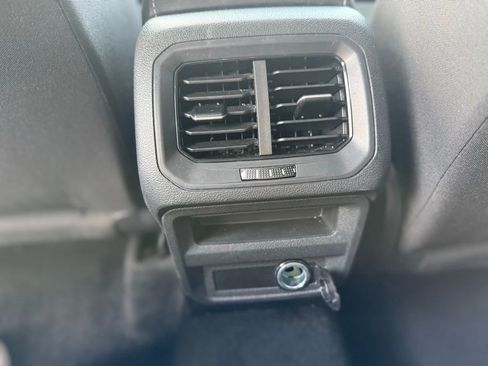 Used 2024 Volkswagen Tiguan S image 16