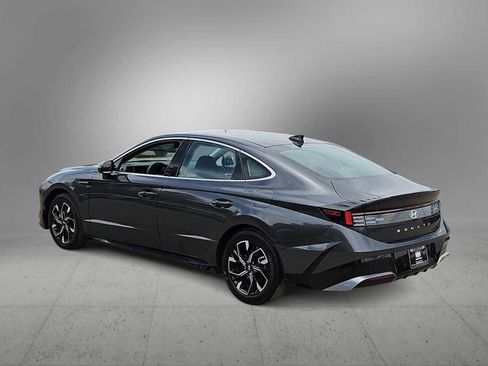 Certified 2025 Hyundai Sonata SEL FWD image 6