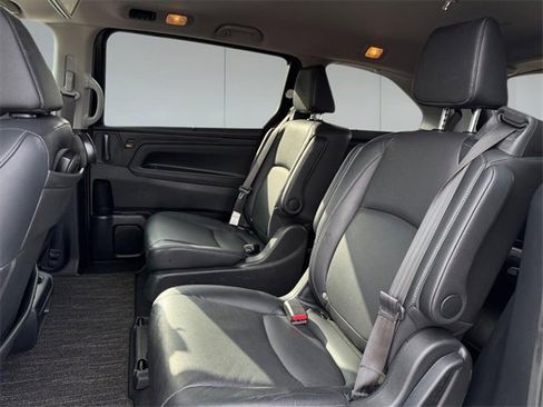 Used 2022 Honda Odyssey Touring image 9