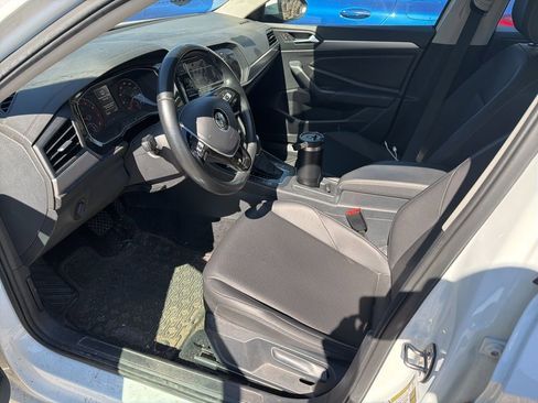 Used 2019 Volkswagen Jetta SE FWD image 6