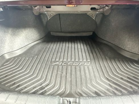 Used 2017 Honda Accord EX image 28