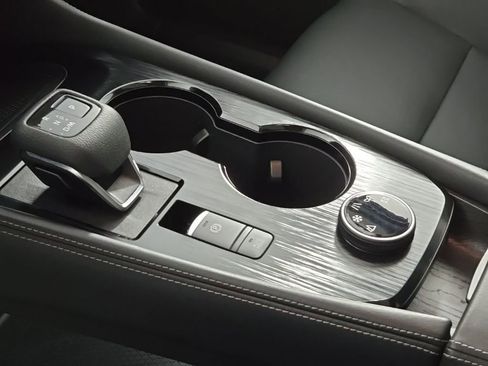 Used 2021 Nissan Rogue SL w/ Premium Package image 23