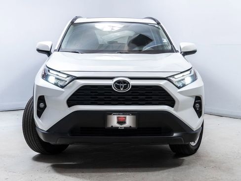 Used 2023 Toyota RAV4 XLE Premium image 10
