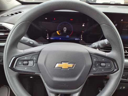 Used 2025 Chevrolet TrailBlazer LT w/ Driver Confidence Package FWD image 14