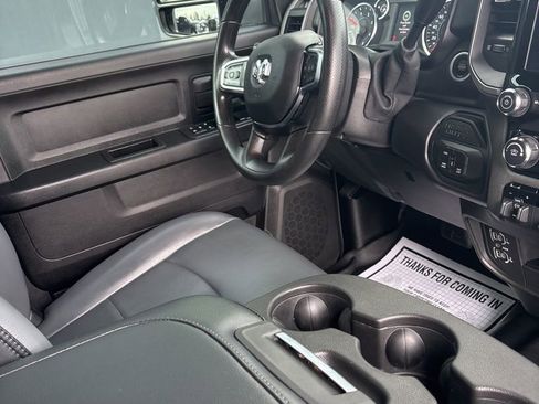 Used 2025 RAM 3500 Tradesman w/ Chrome Appearance Group image 28