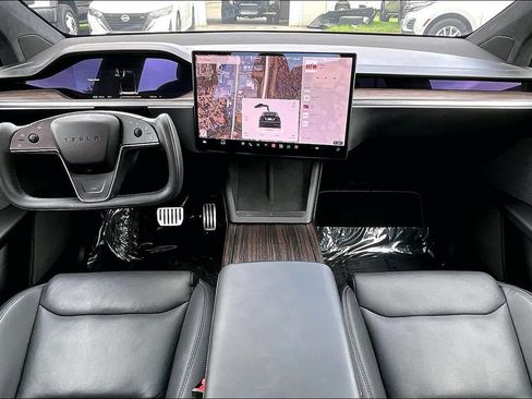 Used 2023 Tesla Model X AWD/4WD image 9