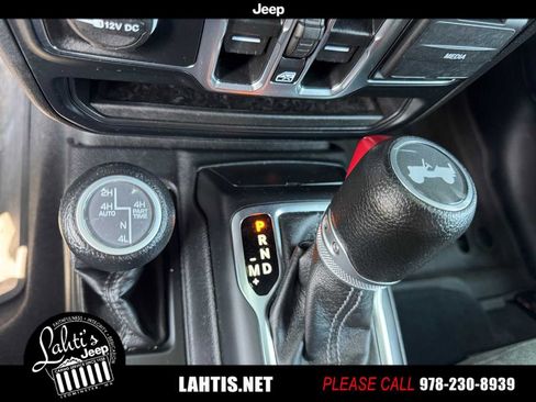 Used 2024 Jeep Wrangler Unlimited w/ Convenience Group image 28