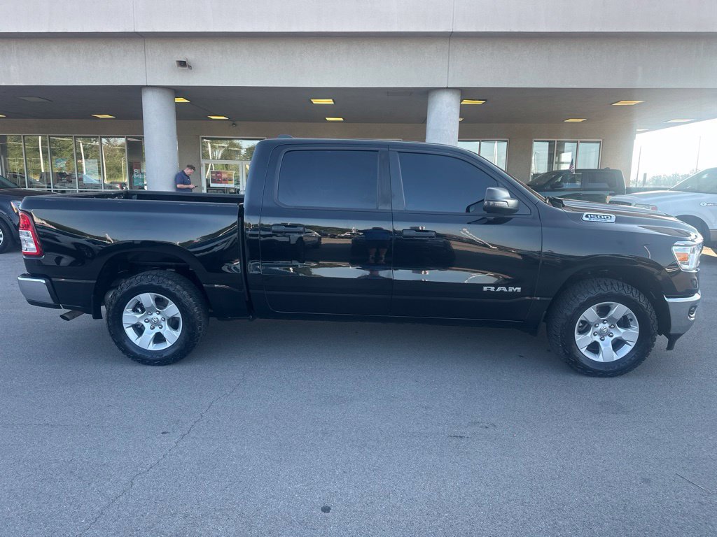 Used 2024 RAM 1500 Big Horn AWD/4WD image 4