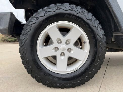 Used 2018 Jeep Wrangler Unlimited Sport S image 22