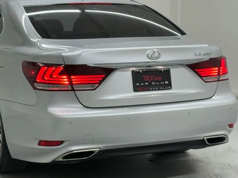 Used 2013 Lexus LS 460 w/ Comfort Pkg RWD image 44