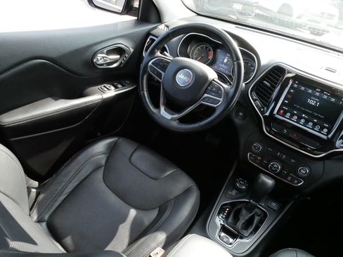 Used 2020 Jeep Cherokee Limited AWD/4WD image 9
