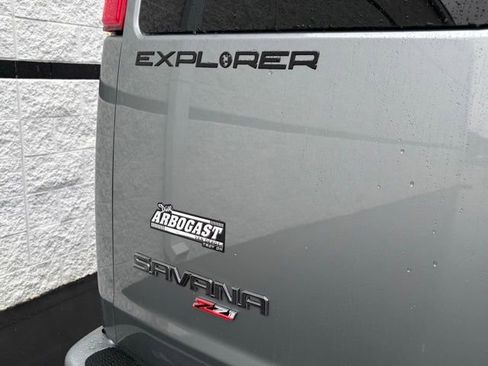 New 2026 GMC Savana 2500 RWD image 49