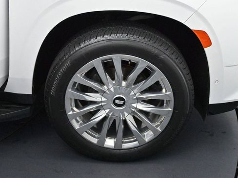 Used 2023 Cadillac Escalade Premium Luxury AWD/4WD image 41