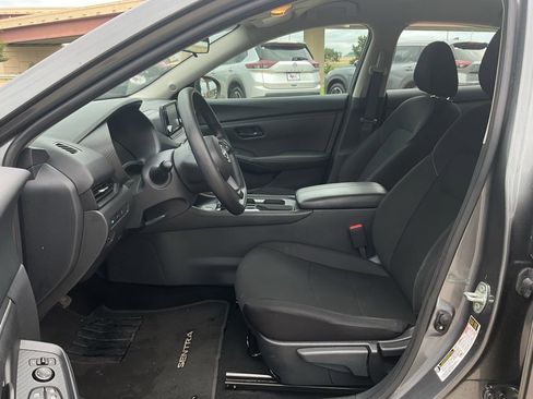 Used 2025 Nissan Sentra S FWD image 10