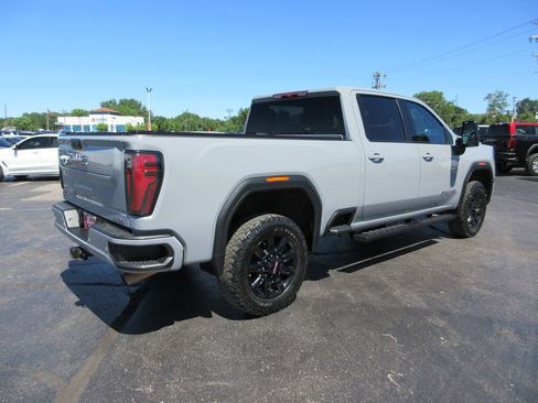 Certified 2024 GMC Sierra 2500 AT4 AWD/4WD image 5