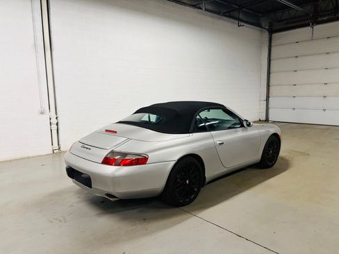 Used 2001 Porsche 911 Carrera RWD image 37