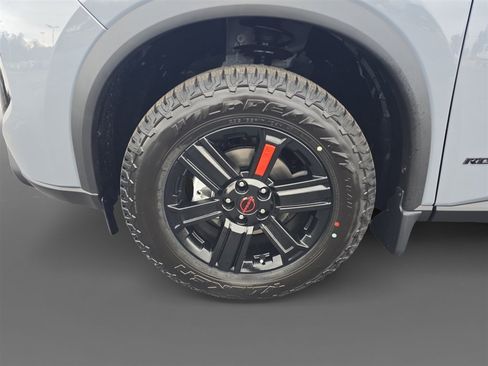 New 2026 Nissan Rogue SV AWD/4WD image 9