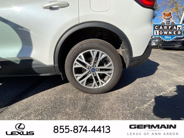 Used 2022 Ford Escape SEL w/ Technology Package AWD/4WD image 23