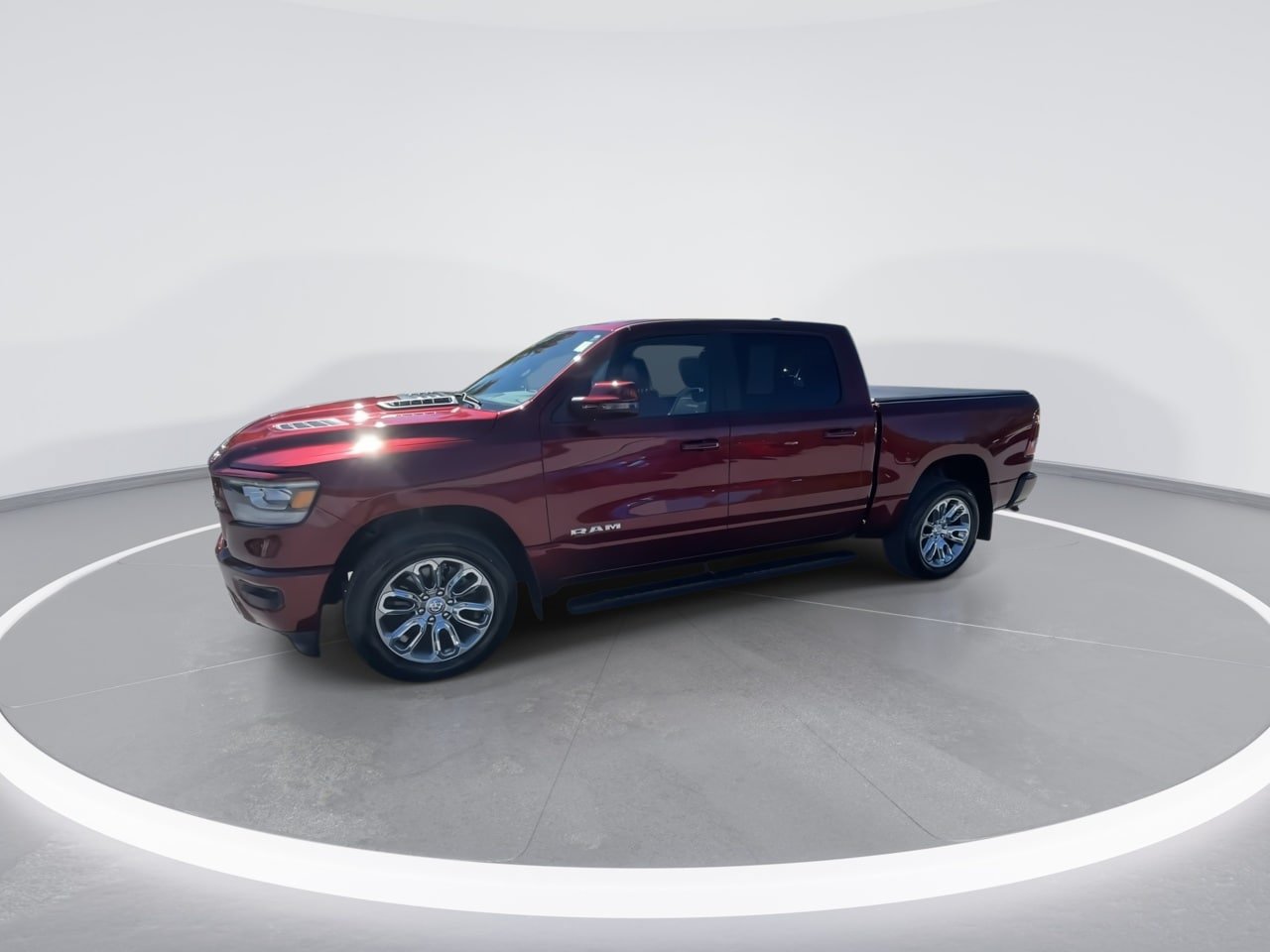 Used 2024 RAM 1500 Laramie AWD/4WD image 8