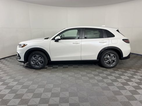 New 2026 Honda HR-V LX image 2