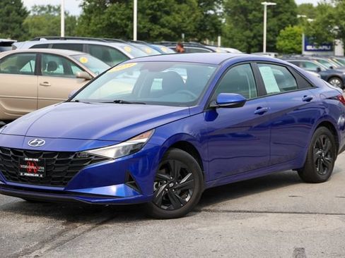 Used 2023 Hyundai Elantra SEL FWD image 15