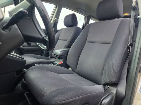 Used 2003 Toyota Matrix XR image 10