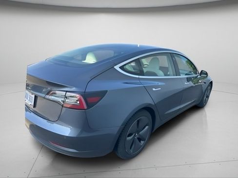 Used 2020 Tesla Model 3 Standard Range Plus RWD image 6