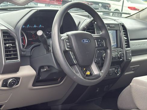 Used 2022 Ford F250 XLT AWD/4WD image 11