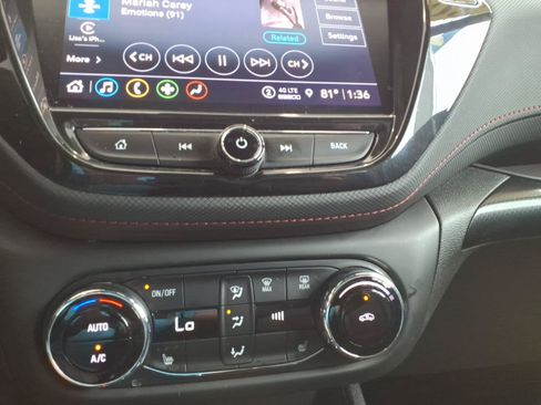 Used 2022 Chevrolet TrailBlazer RS w/ Technology Package AWD/4WD image 23