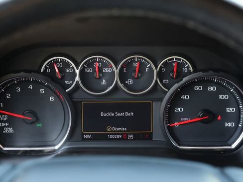 Used 2021 Chevrolet Suburban LT w/ Luxury Package image 35