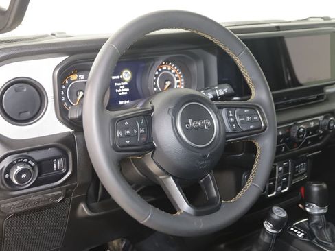 Used 2024 Jeep Wrangler Sport S image 6